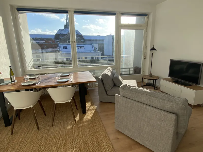 All-inclusive-Miete: Helle 1-Zimmer-Wohnung mit Süd-Balkon, Küche und Stellplatz (English available) — photo 1